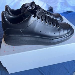 Alexander Mcqueen